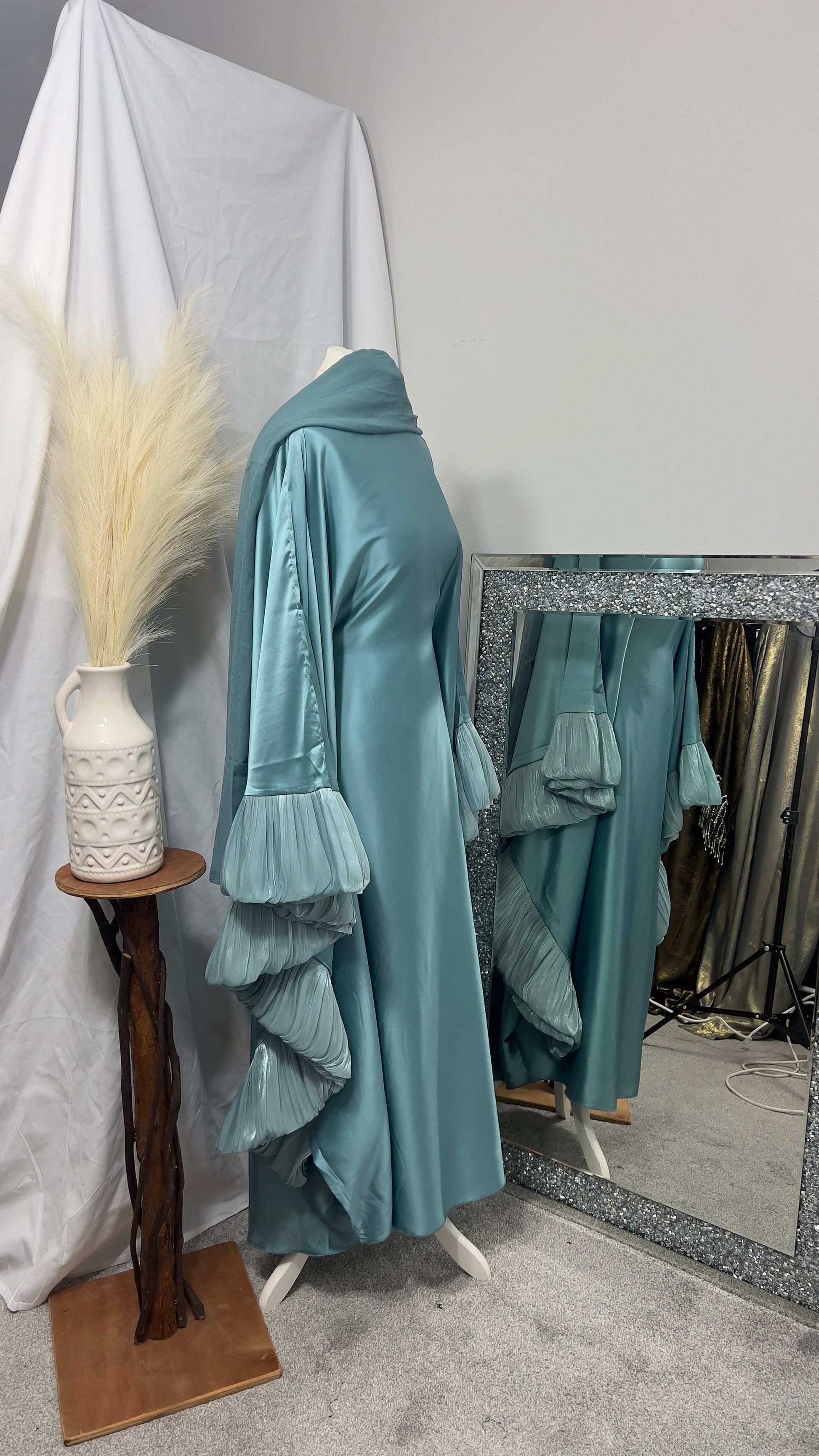 Zulaikha Abaya Aqua
