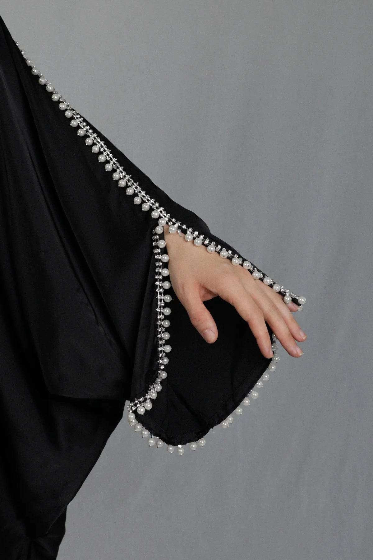 Ayza Abaya- Black