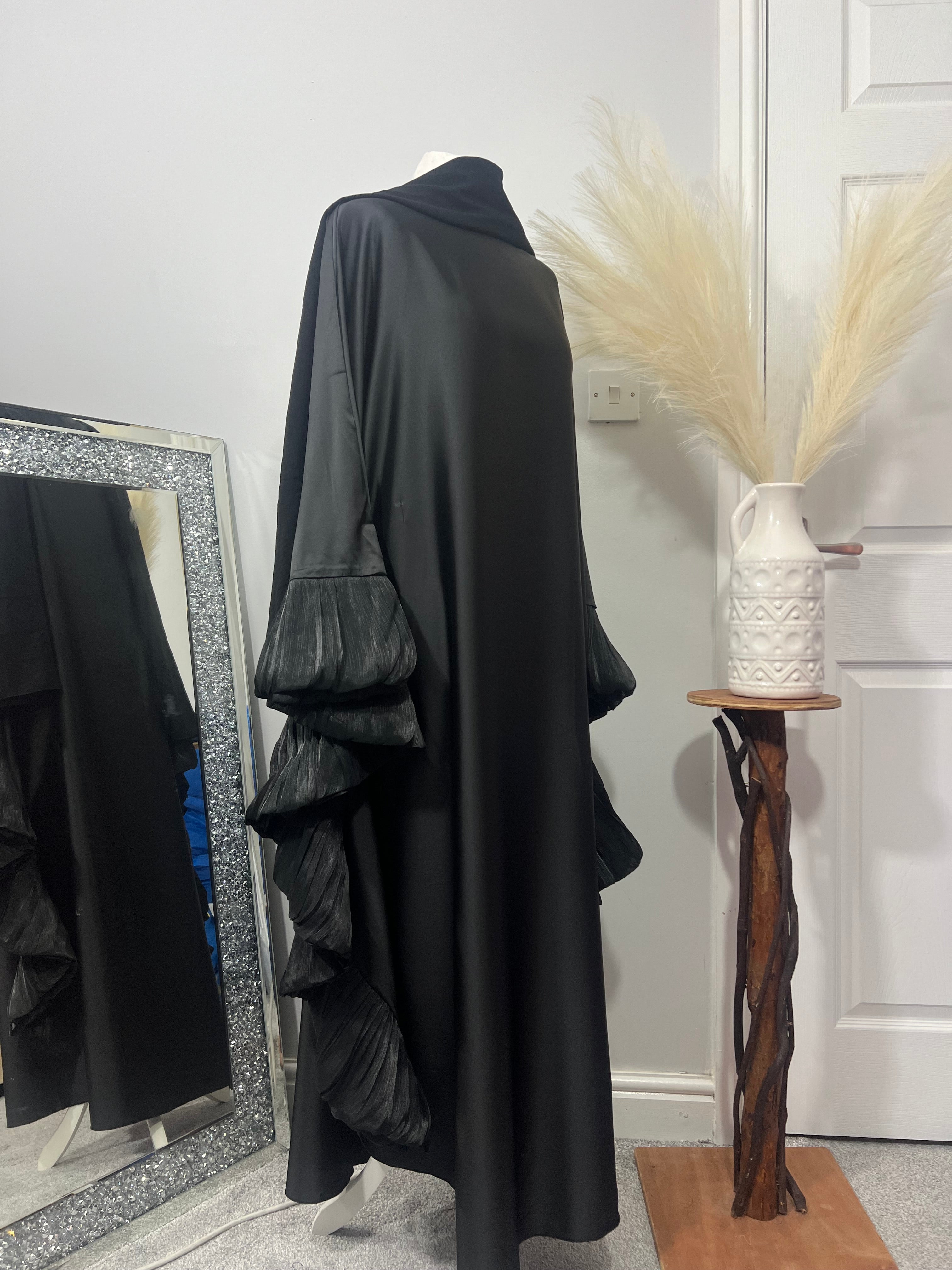 Zulaikha abaya- Black