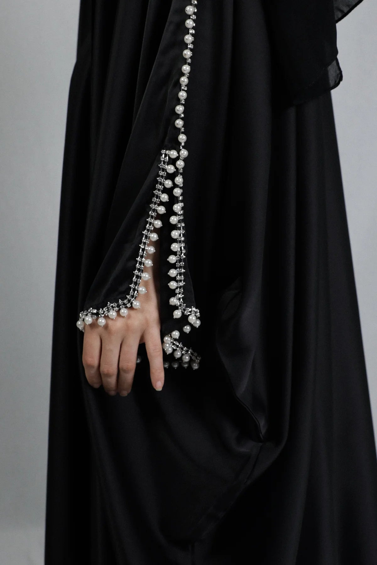 Ayza Abaya- Black