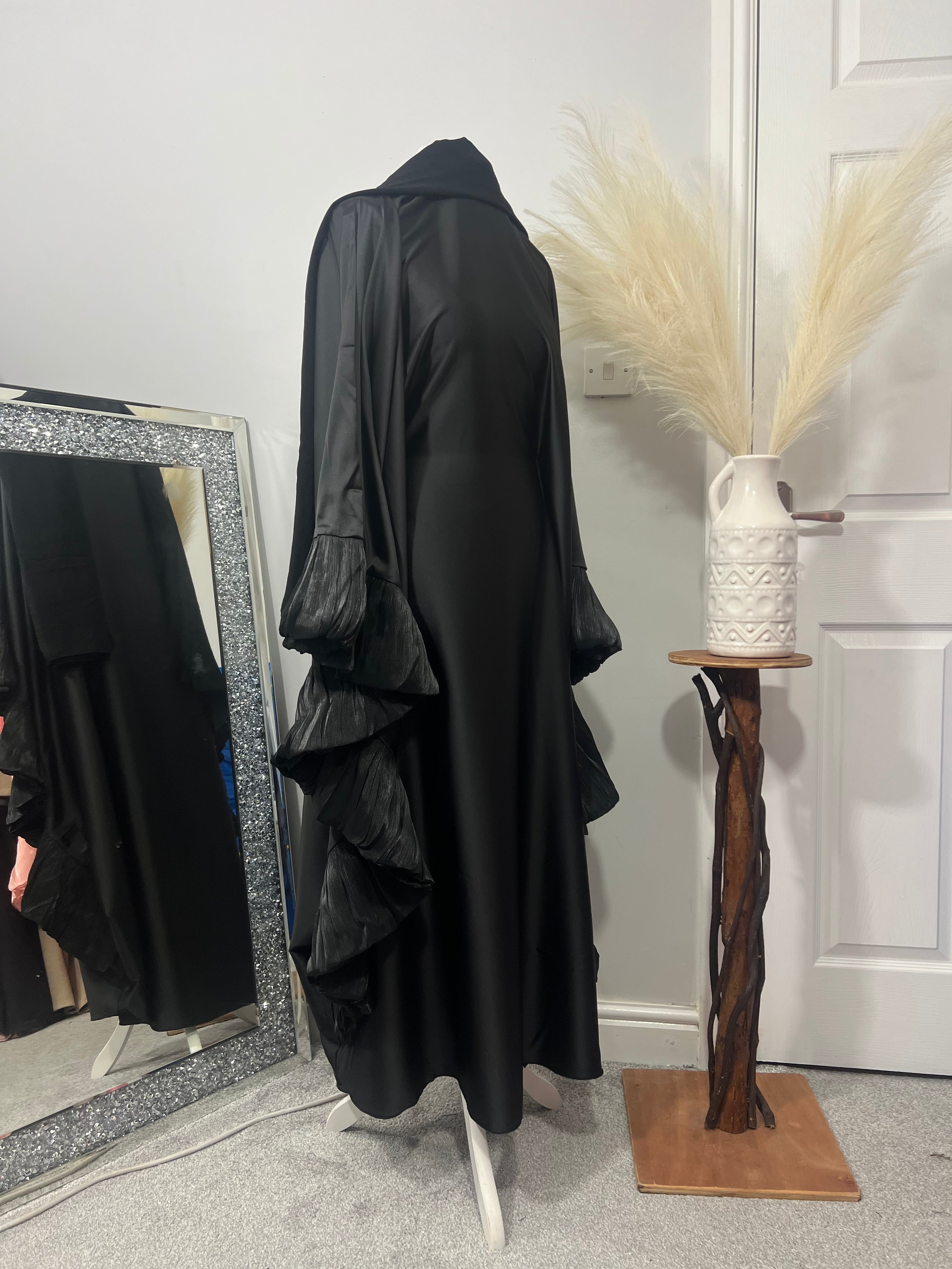 Zulaikha abaya- Black