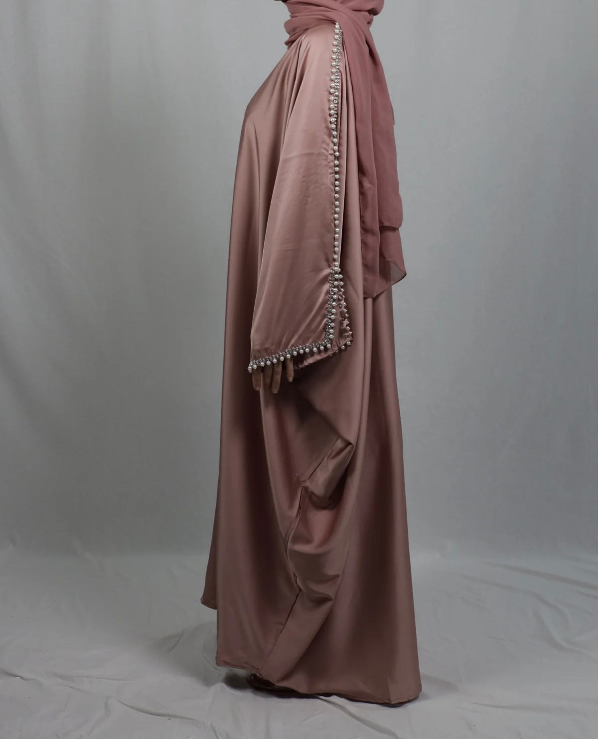 Satin abaya set, pink abaya for women, luxury batwing abaya, abaya with inner slip and hijab, 4 piece abaya set, long dress, eid dress, long abaya, satin abaya